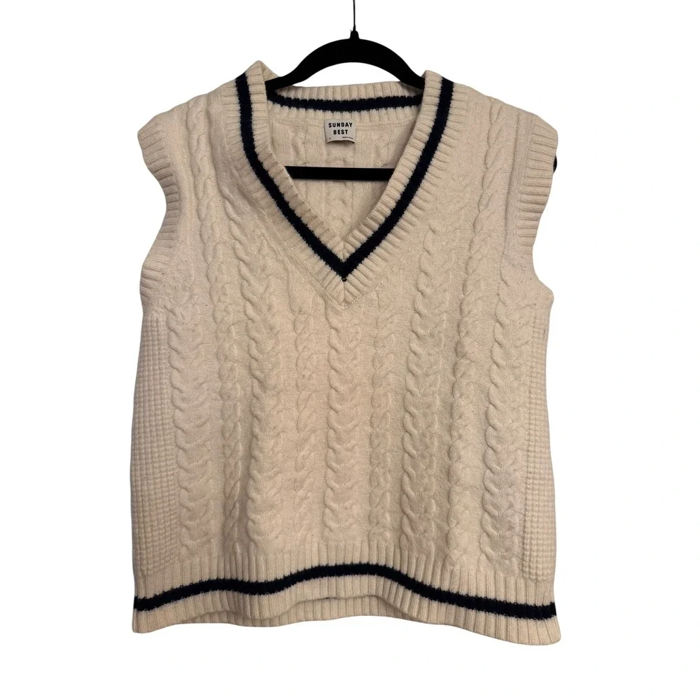 Aritzia Sunday Best Cable Knit Sweater Vest Cream Navy Merino Wool Blend Medium